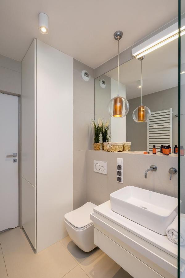 Vetulaniego Apartment With Air Conditioning & Parking By Renters Prestige 크라쿠프 외부 사진